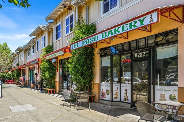 202 Aguirre Way, Cotati, CA 94931