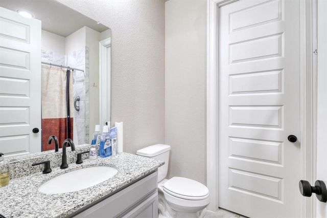 17473 Chestnut Cove Drive, Conroe, TX 77302