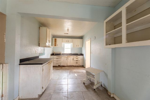 5229 Eigel Street, Houston, TX 77007