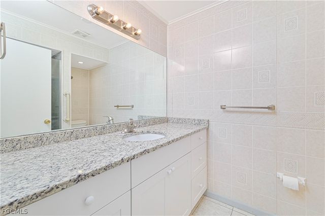 11140 Caravel CIR 305, Fort Myers, FL 33908