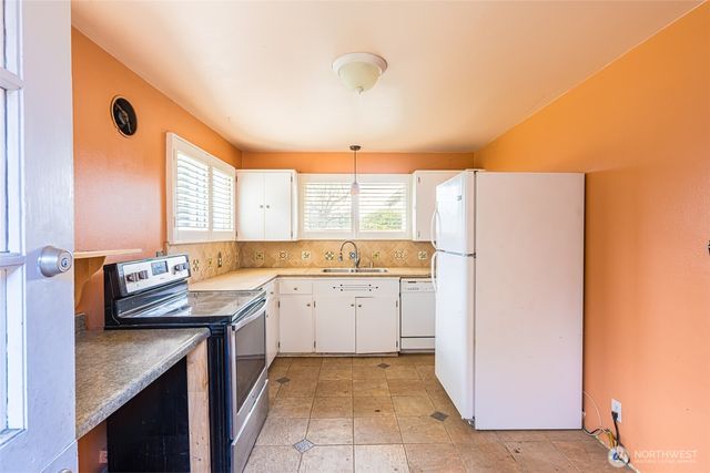 7171 Old Olympic Highway, Sequim, WA 98382