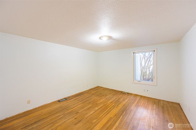 7171 Old Olympic Highway, Sequim, WA 98382