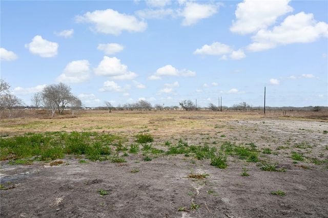 12706 County Road 1394, Sinton, TX 78387