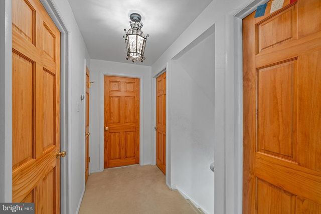 18 SPRINGHOUSE LN, Media, PA 19063