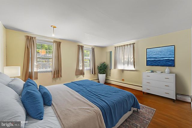 18 SPRINGHOUSE LN, Media, PA 19063