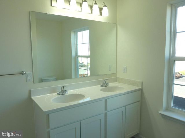 57 COTSWOOD CT, Smyrna, DE 19977