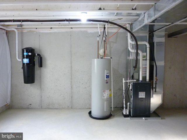 57 COTSWOOD CT, Smyrna, DE 19977