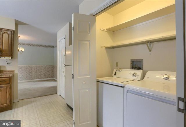 18 BOURBON RED DR, Mechanicsburg, PA 17050