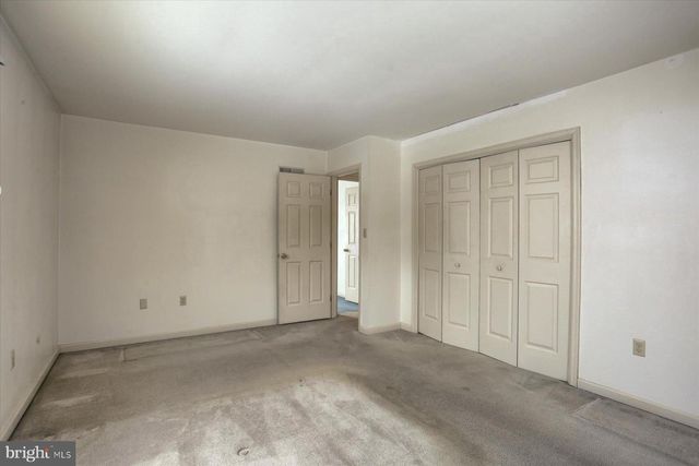 18 BOURBON RED DR, Mechanicsburg, PA 17050