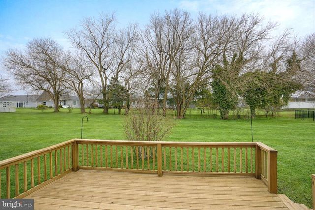 18 BOURBON RED DR, Mechanicsburg, PA 17050