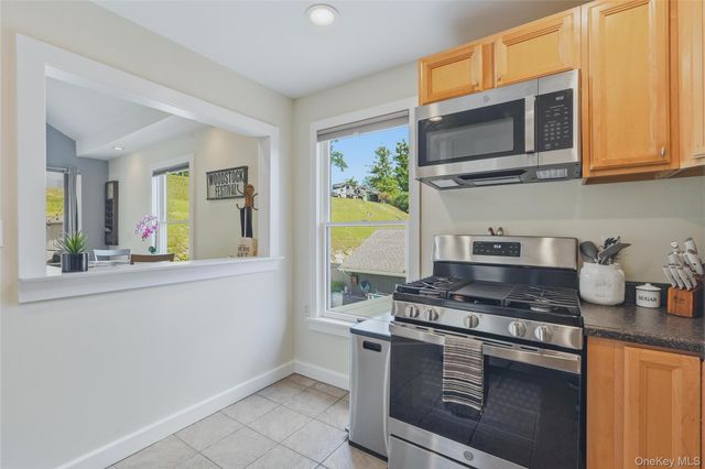 28 Railroad Avenue, Saugerties, NY 12477
