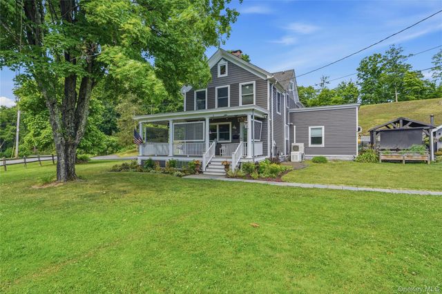 28 Railroad Avenue, Saugerties, NY 12477
