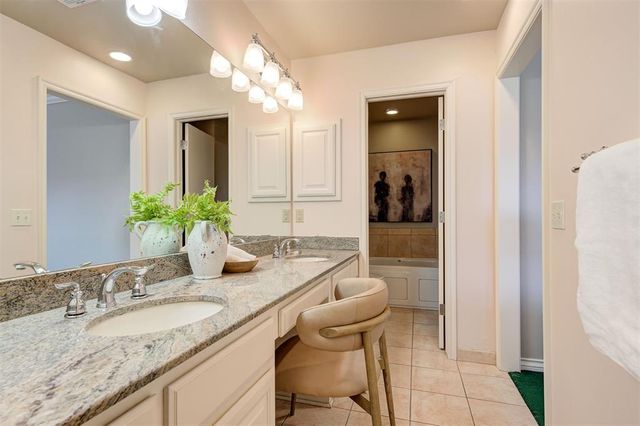 6206 Waterford Boulevard 45, Oklahoma City, OK 73118