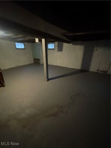 559 E Avondale Avenue, Youngstown, OH 44502