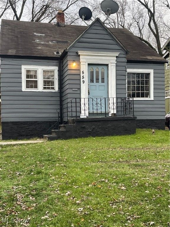 559 E Avondale Avenue, Youngstown, OH 44502