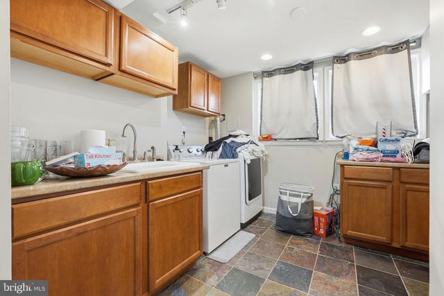 6311 BETSY ROSS CT, Centreville, VA 20121