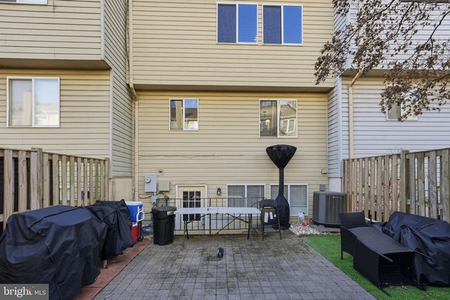 6311 BETSY ROSS CT, Centreville, VA 20121