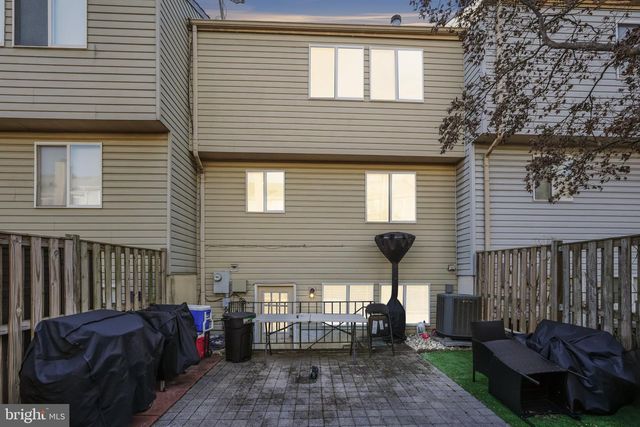 6311 BETSY ROSS CT, Centreville, VA 20121