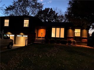 9948 Rosehill Road, Lenexa, KS 66215