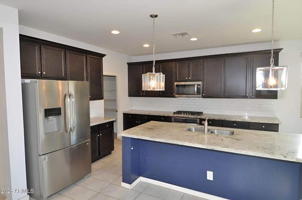 18828 W SHANGRI LA Road, Surprise, AZ 85388 — photo 3
