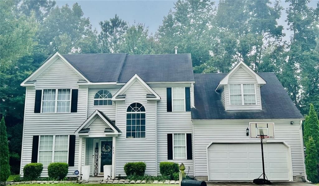 311 Peachwood CT, Suffolk, VA 23434