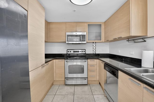 140 S Dixie Highway 819, Hollywood, FL 33020