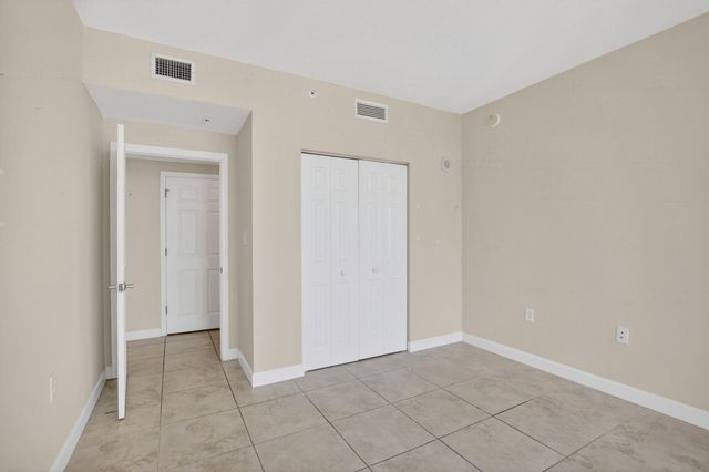 140 S Dixie Highway 819, Hollywood, FL 33020