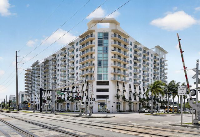 140 S Dixie Highway 819, Hollywood, FL 33020