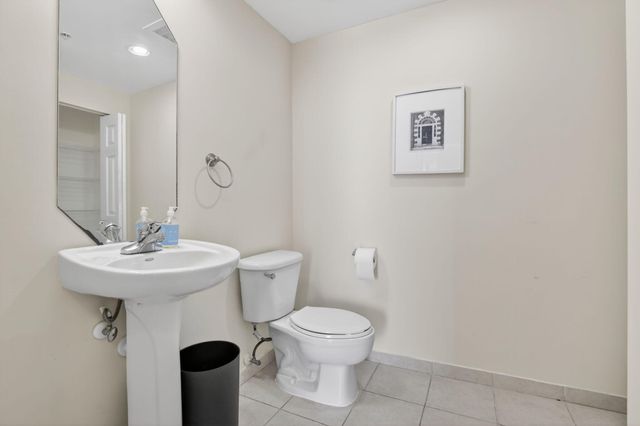 140 S Dixie Highway 819, Hollywood, FL 33020