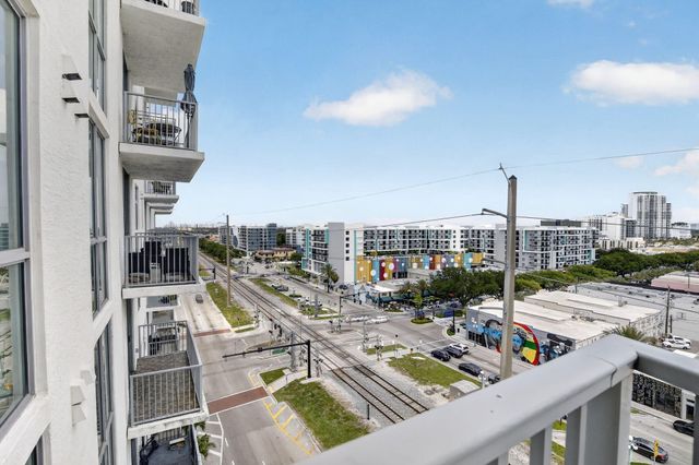 140 S Dixie Highway 819, Hollywood, FL 33020