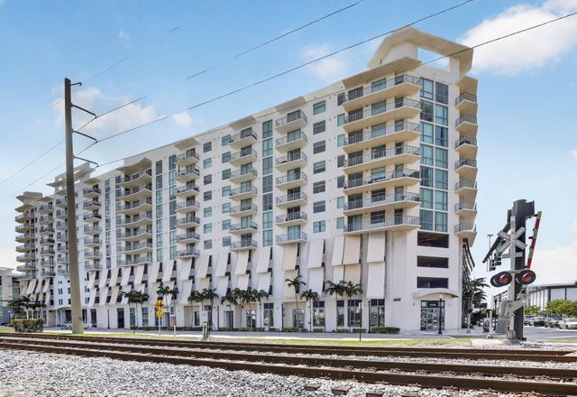 140 S Dixie Highway 819, Hollywood, FL 33020