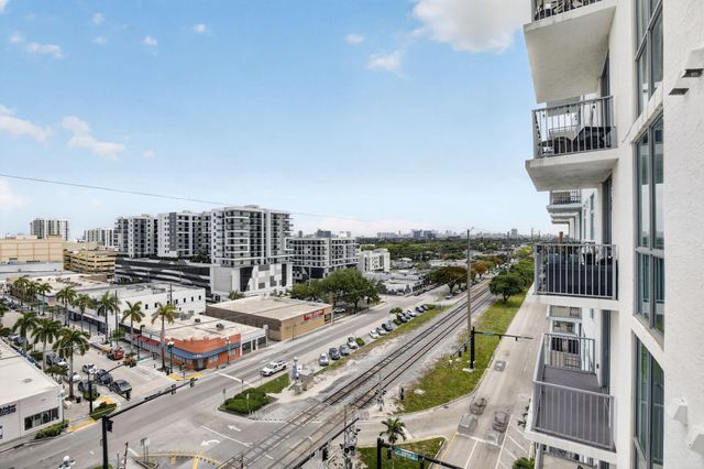 140 S Dixie Highway 819, Hollywood, FL 33020