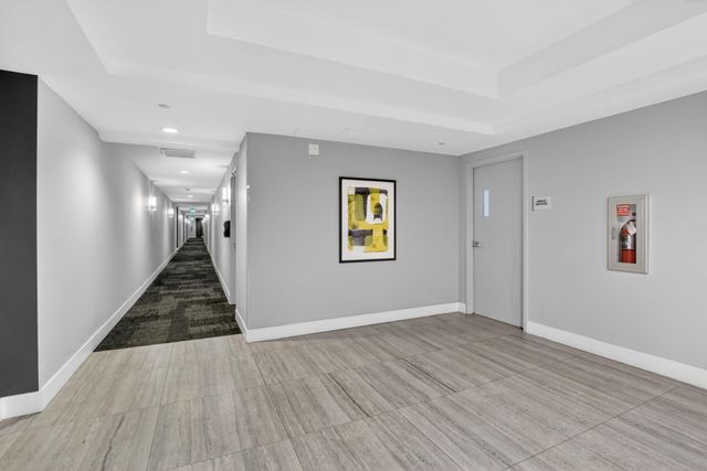 140 S Dixie Highway 819, Hollywood, FL 33020