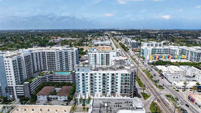 140 S Dixie Highway 819, Hollywood, FL 33020