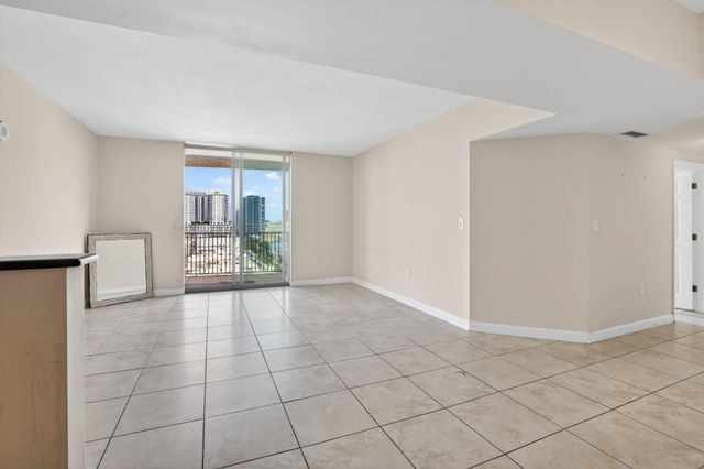 140 S Dixie Highway 819, Hollywood, FL 33020