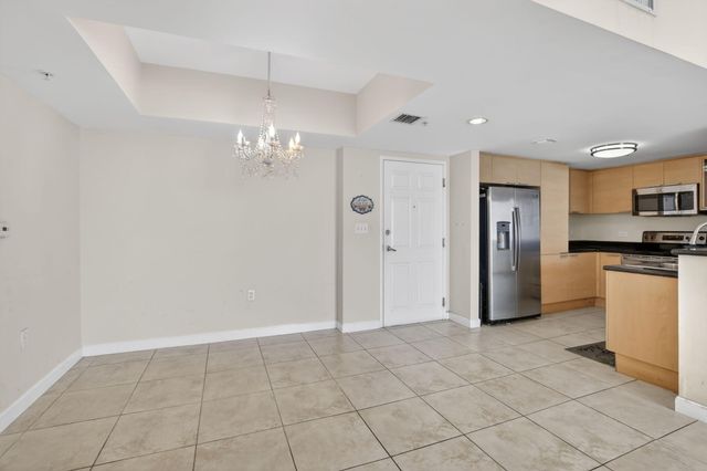 140 S Dixie Highway 819, Hollywood, FL 33020