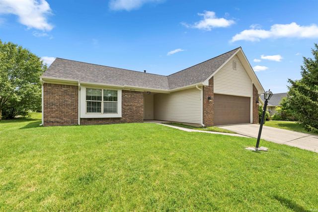 8730 Snowgoose Lane, Fort Wayne, IN 46825