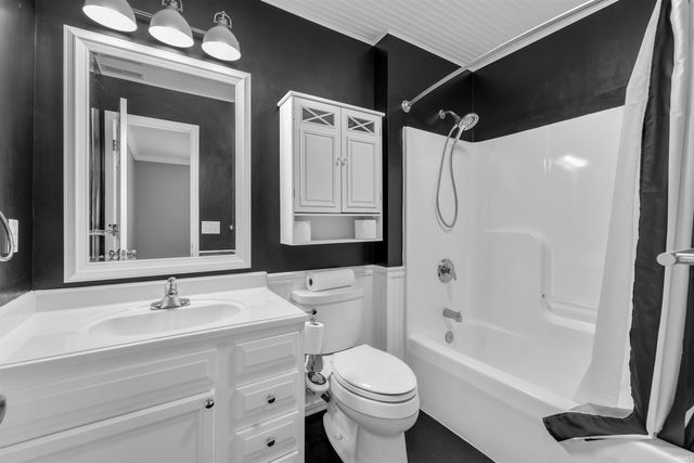 8730 Snowgoose Lane, Fort Wayne, IN 46825