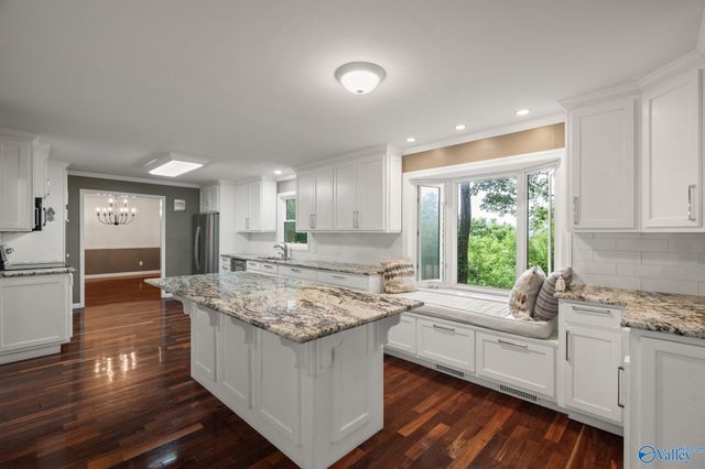 1803 Mountainbrook Drive, Huntsville, AL 35801