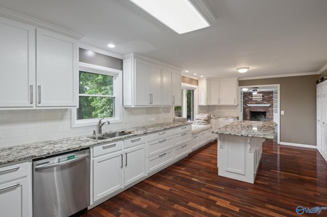 1803 Mountainbrook Drive, Huntsville, AL 35801