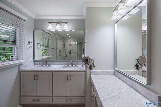 1803 Mountainbrook Drive, Huntsville, AL 35801