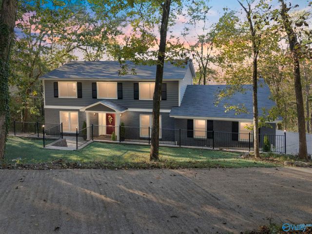 1803 Mountainbrook Drive, Huntsville, AL 35801