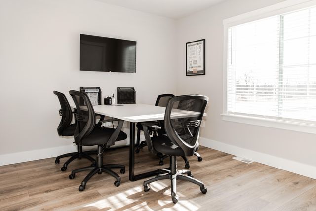 945 Ridgetop Circle, Kalamazoo, MI 49009