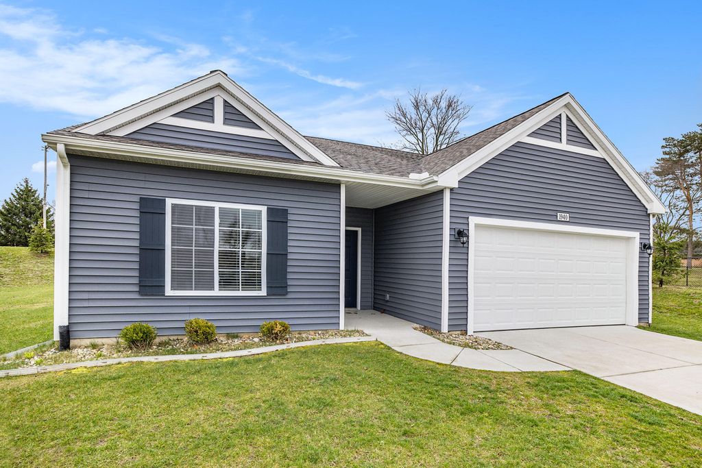 945 Ridgetop Circle, Kalamazoo, MI 49009