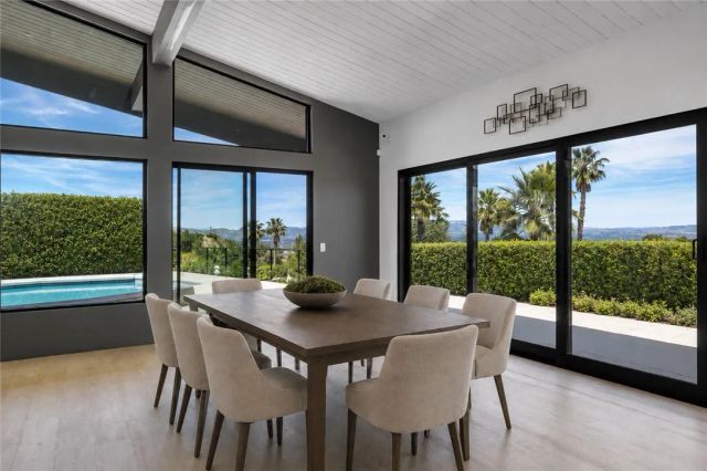 4326 Coronet Drive, Encino, CA 91316