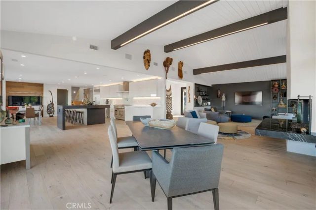 4326 Coronet Drive, Encino, CA 91316