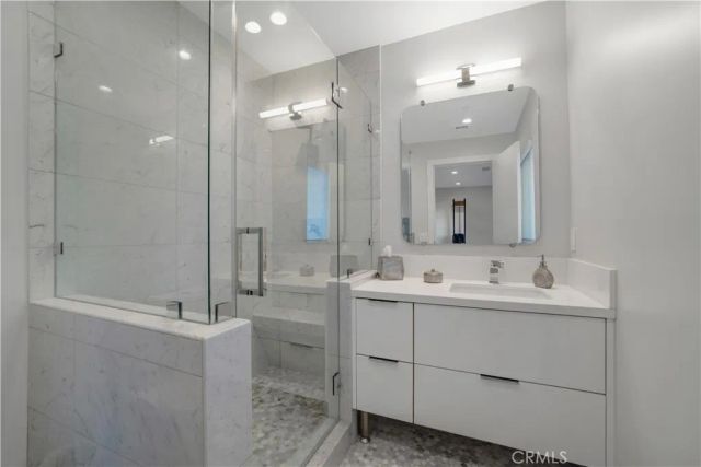 4326 Coronet Drive, Encino, CA 91316