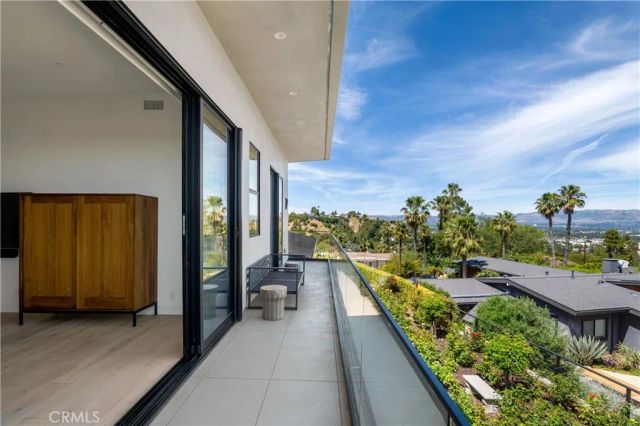 4326 Coronet Drive, Encino, CA 91316