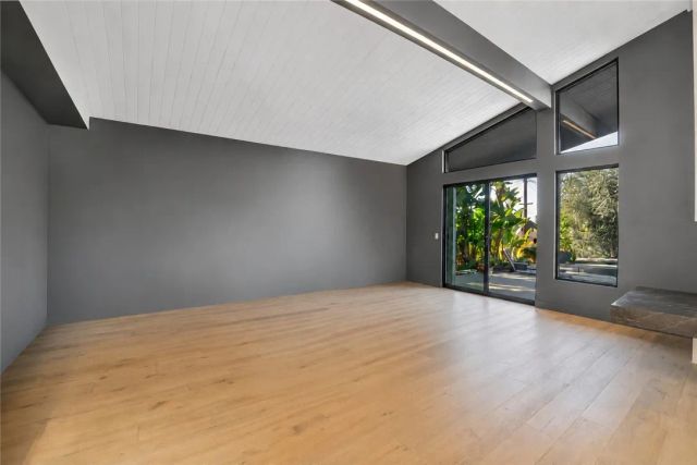 4326 Coronet Drive, Encino, CA 91316