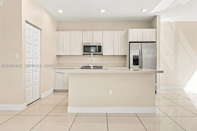 15839 NW 91st Ct ., Miami Lakes, FL 33018